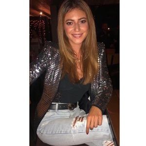 Meet your Posher, Lina